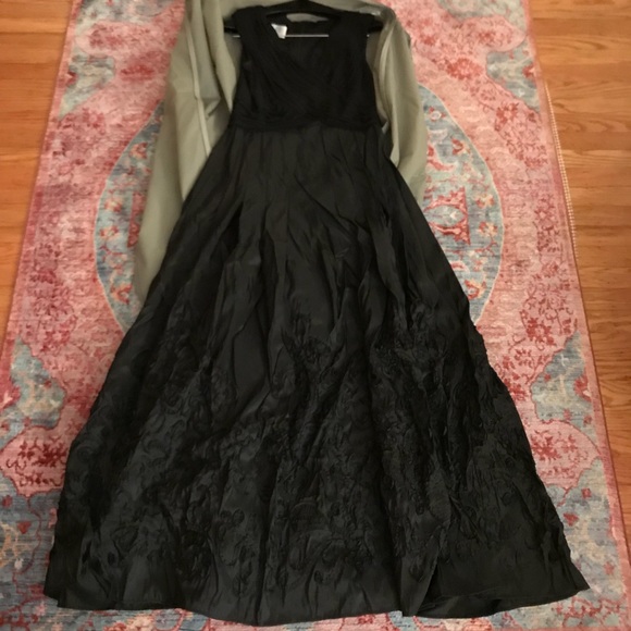 Patra Evening Dress - Picture 4 of 7